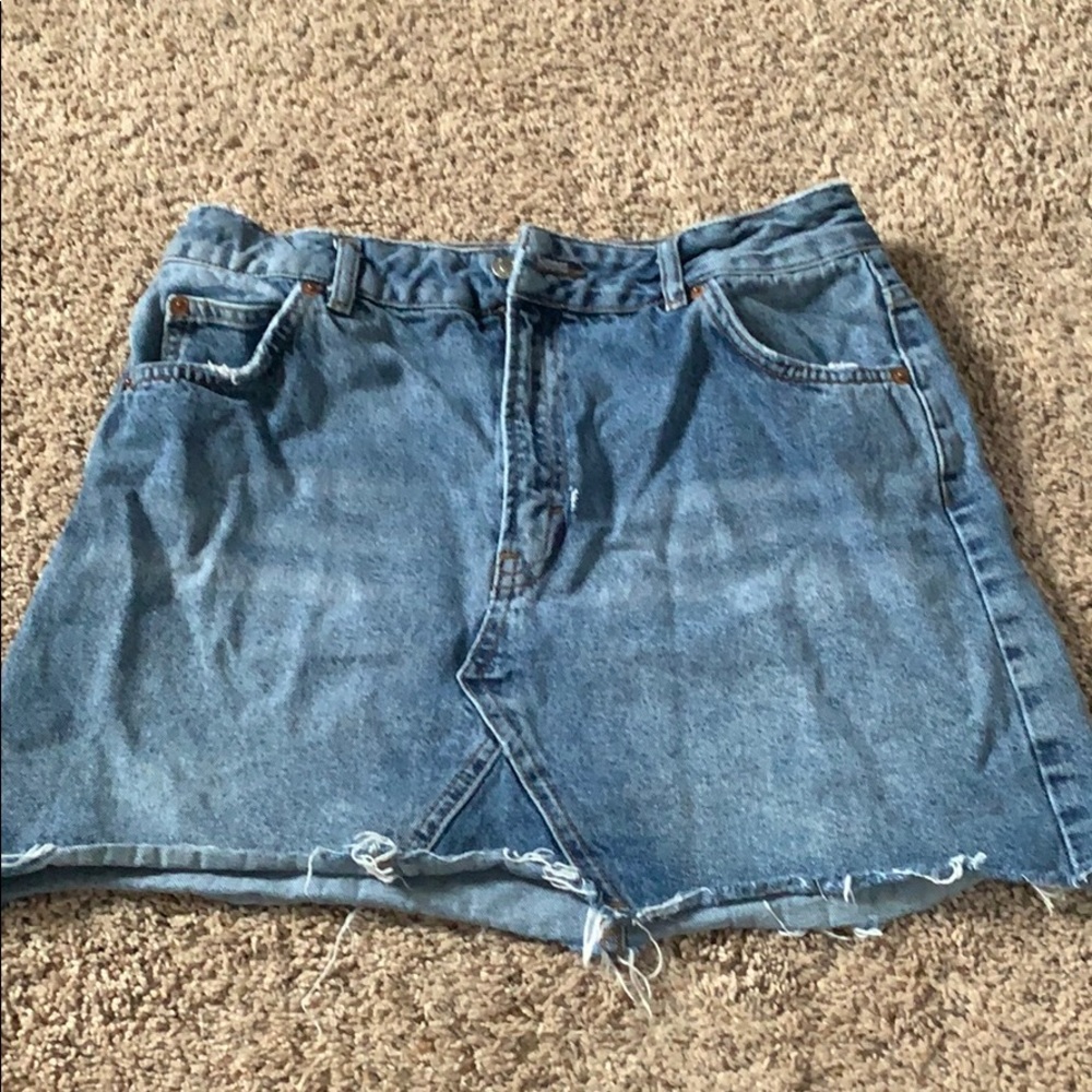 Denim skirt!